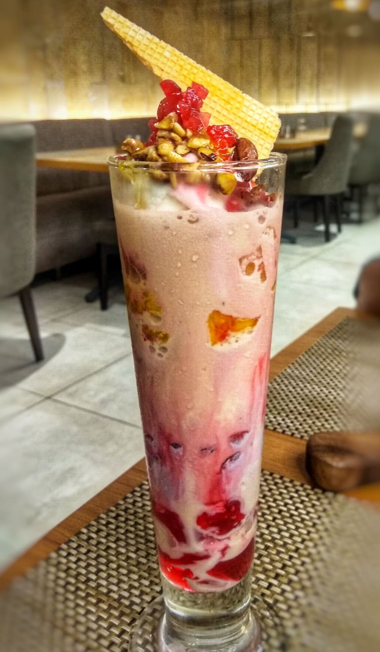 61198704_305551317035732_6992750878704795648_n